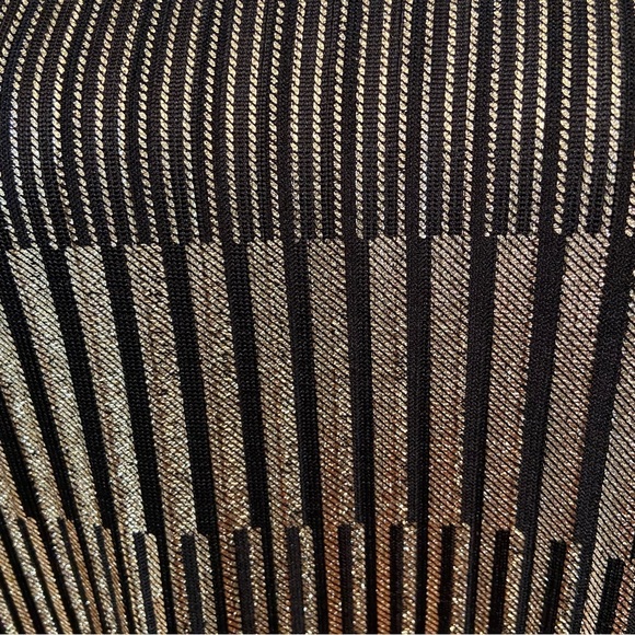 Naïf Gold Black Slinky Short Sleeve Blouse Size L Shimmer Relaxed Fit Party Fun - Picture 9 of 9